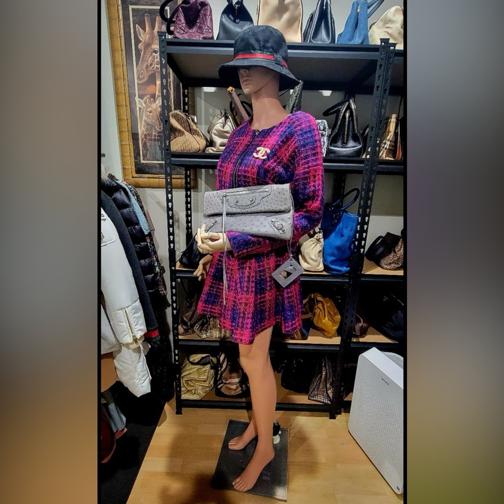 BALENCIAGA Ostrich Envelope Clutch bag - Picture 6 of 11